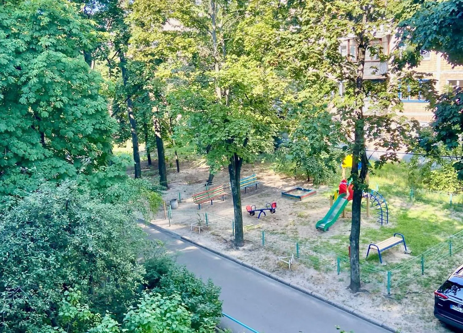 2-К Институт Сердця Возле Метро Чернігівська Киев 0*,  Украина